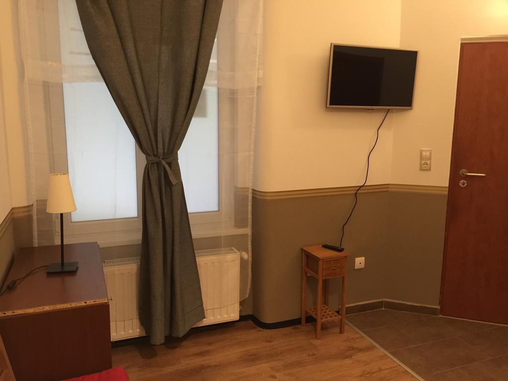 Elvis Guesthouse Budapeşte Dış mekan fotoğraf